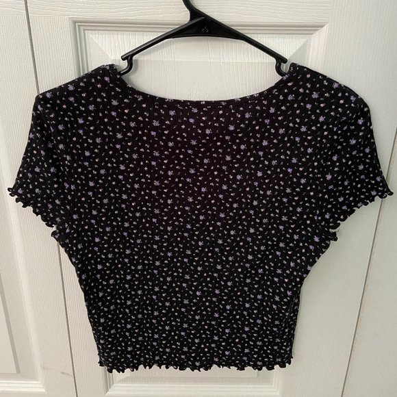 American Eagle Floral Lettuce Trim Top - Picture 2 of 4